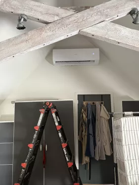 Airco installatie door Jeffrey Soenens te Wingene