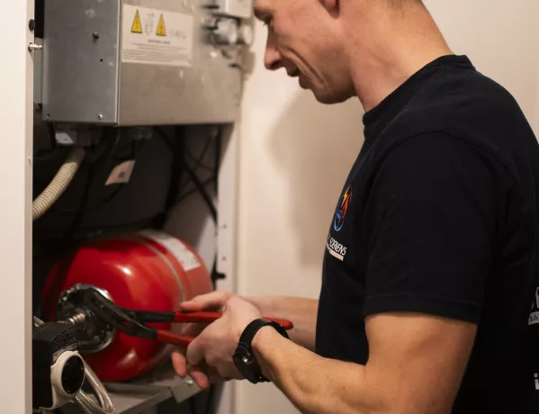 Installatie warmte pomp te Zwevezele door Jeffrey Soenens 