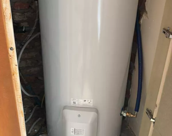 Nieuwe electrische boiler geplaatst door Jeffrey Soenens te wingene